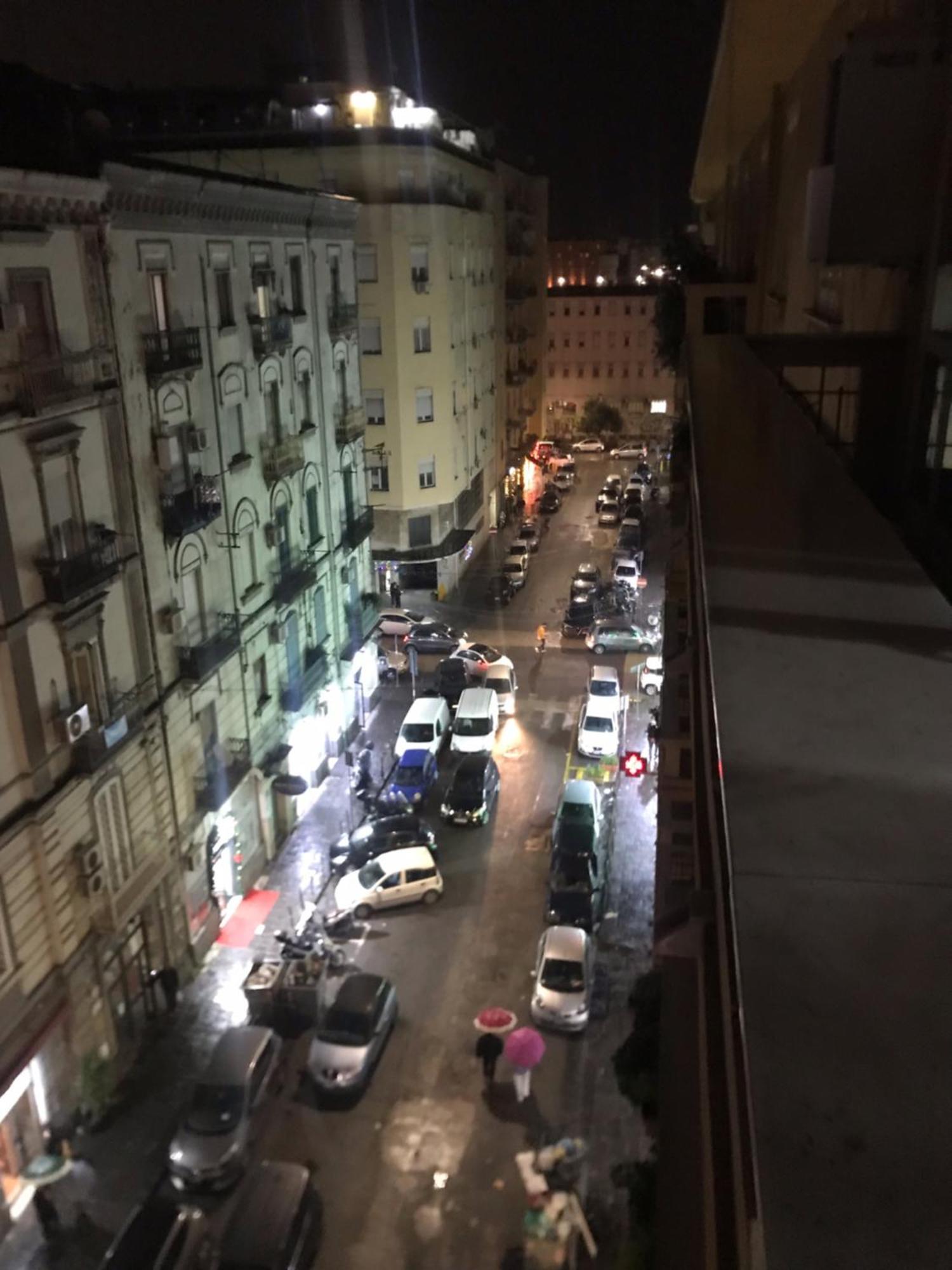 Tarumbo Holiday Intero Appartamento 120 Mq Napoli Eksteriør bilde
